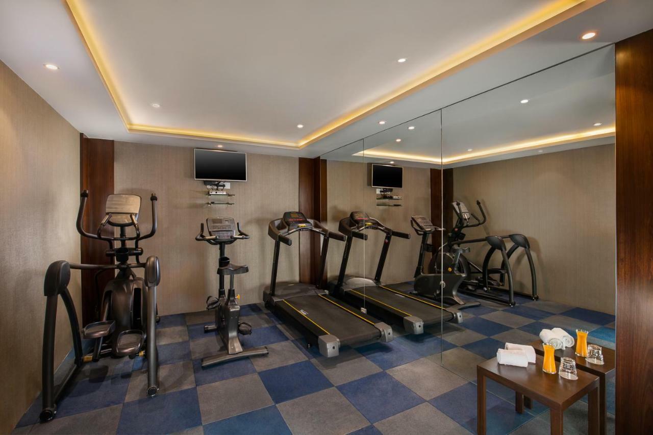 Nirvana Sarovar Portico Gorakhpur Buitenkant foto